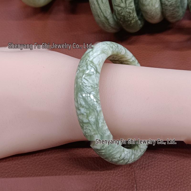 A4 Emerald Green Hetian Jade Bracelet with Floral Design