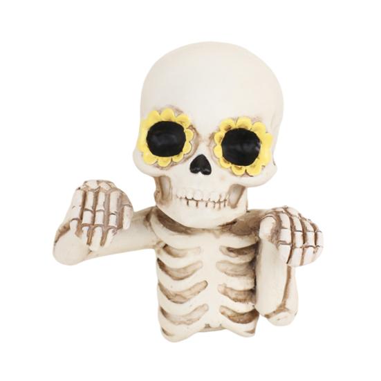 Unique Gardening Gifts Skeleton Flower Pot Hugger, Resin Skull Planter Statue with Eyes, Mini Garden Ornaments Flowerpot Ornament for Halloween