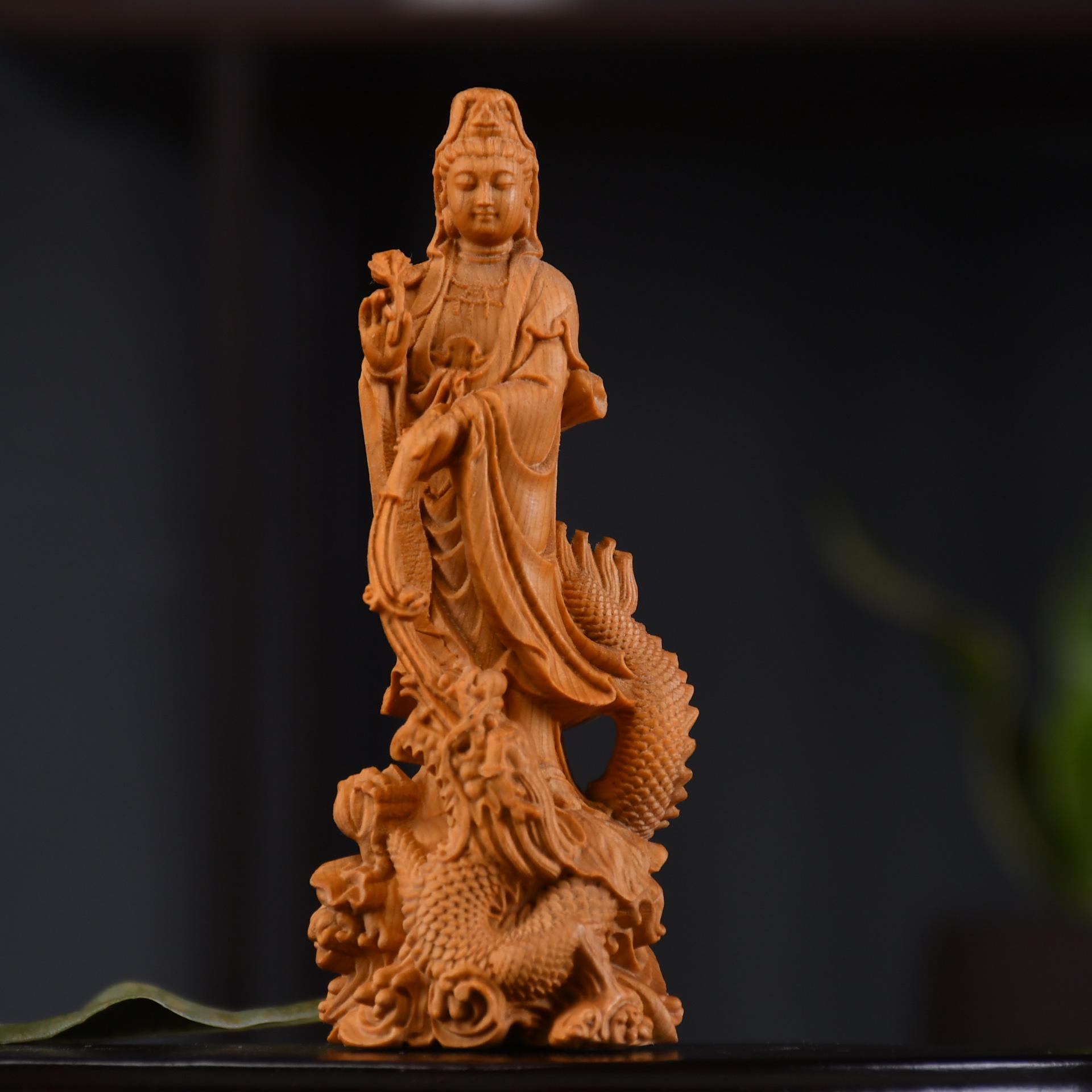 

Юлун Гуаньинь Бодхисаттва Резная фигурка из массива дерева