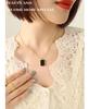European Retro Black Shell Pendant Necklace, 18K Gold-Plated Titanium Steel Clavicle Chain (P528)