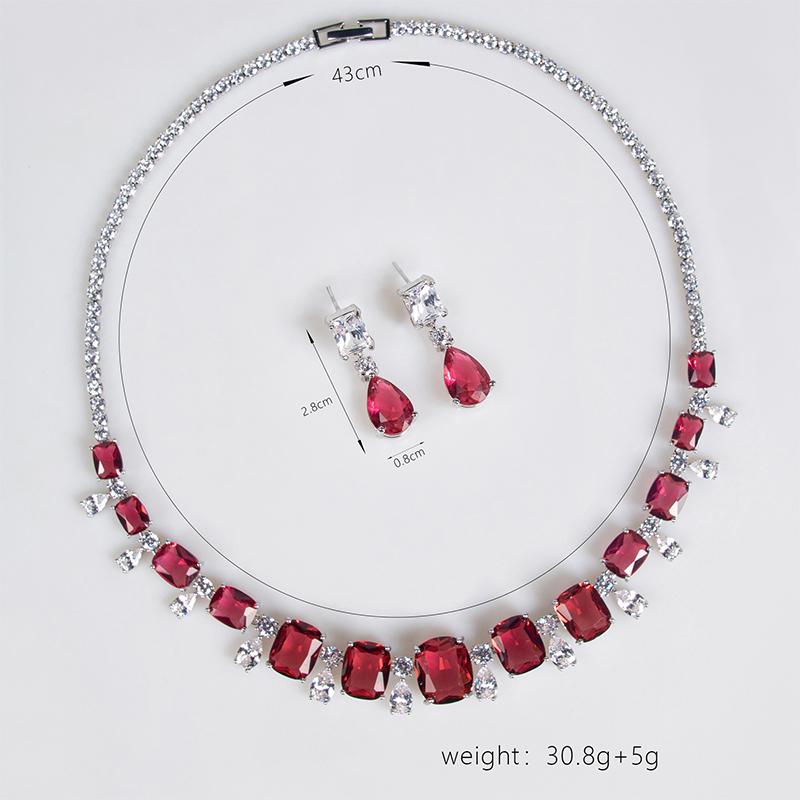 Women's Light Luxury Design Fashionable Zircon Water Drop Necklace Earring Set Versatile And Niche Design Sense Set