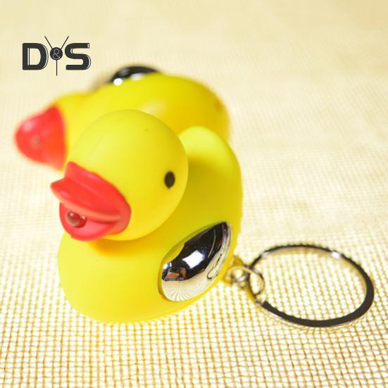 Elektroschock-Enten-Schlüsselanhänger, neuartiges Streich-Gadget-Spielzeug, kleiner elektrischer Touch-Schlüsselanhänger für Witzliebhaber, urkomisches Trickgeschenk