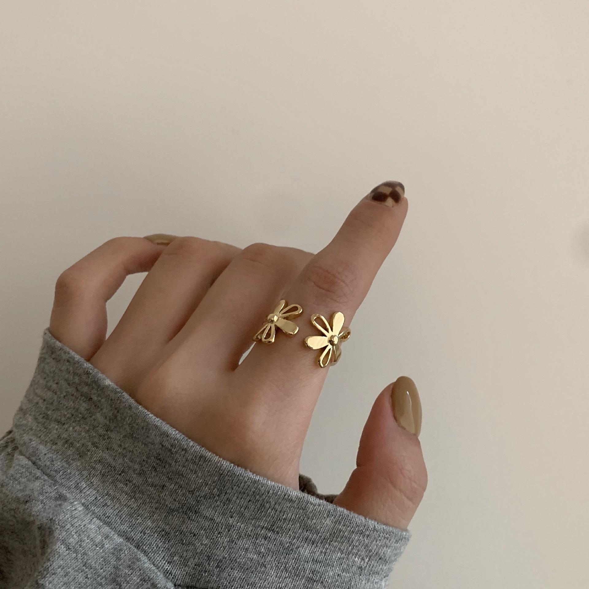 

Кольцо в виде цветка в корейском стиле в холодном стиле - шикарный женский модный аксессуар на указательный палец (2021) Adjustable Open