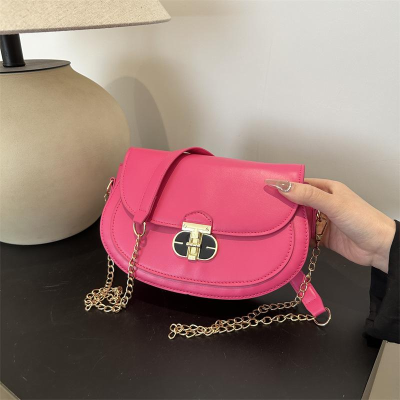 Pu Small Square Bag Fashion Lock Shoulder Bag Niche Versatile Women'S Bag Simple Commuter Messenger Bag