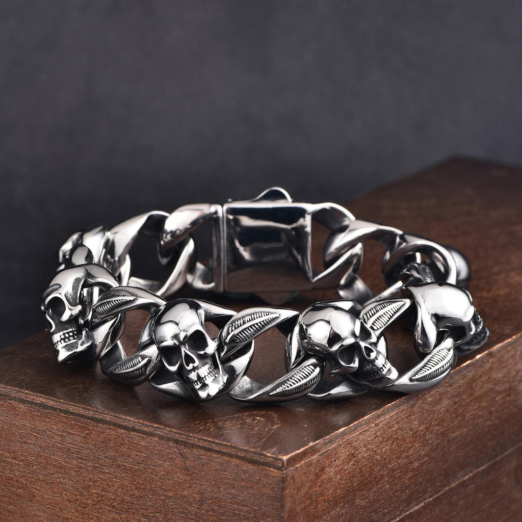 Hip-hop Accessories, New Titanium Steel Skull Men's Bracelets, Personalized Punk Domineering Bracelets for Men