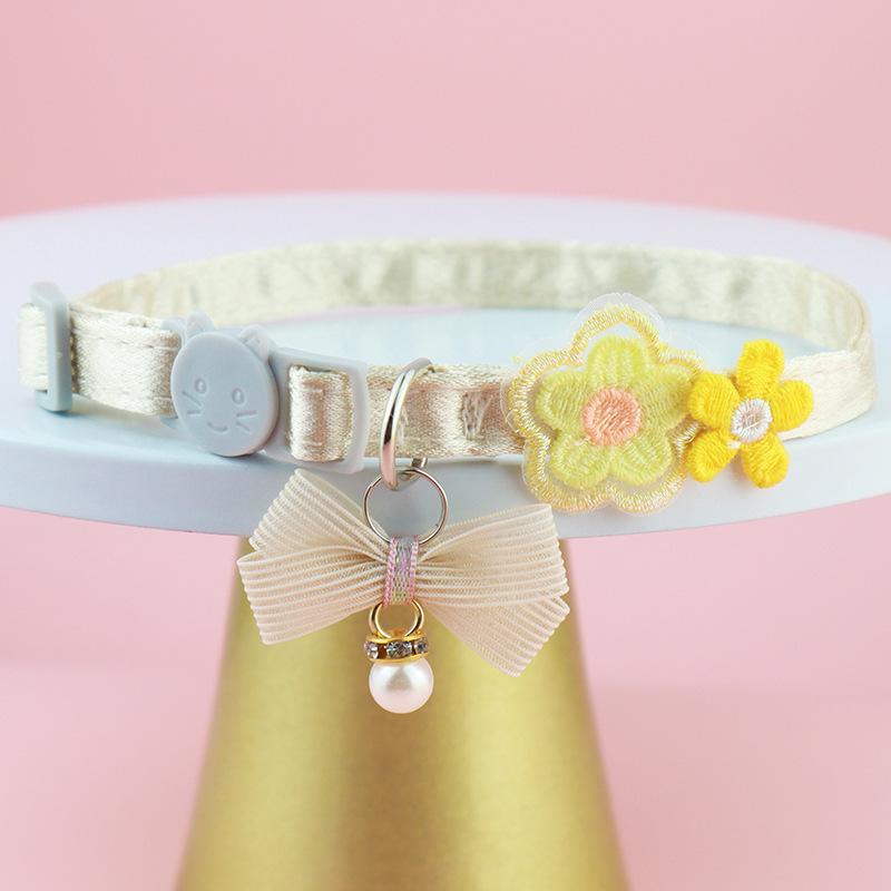 Pet Cat Collars INS Princess Style Lace Embroidery Bow Cat Collar with Cute Flower Decoration for Cats and Puppies Pet Products