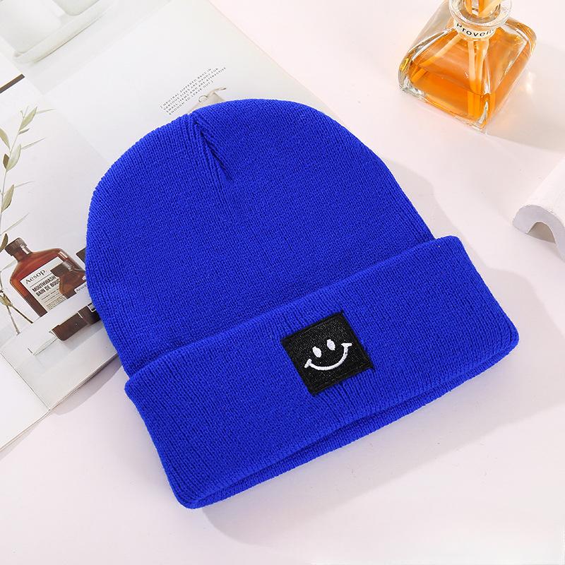 Children's Smiling Face Hats In Stock Children's Candy Colored Knitted Hats with Embroidery Cold Hats for Boys Girls Smiling Face Logo Yarn Hats