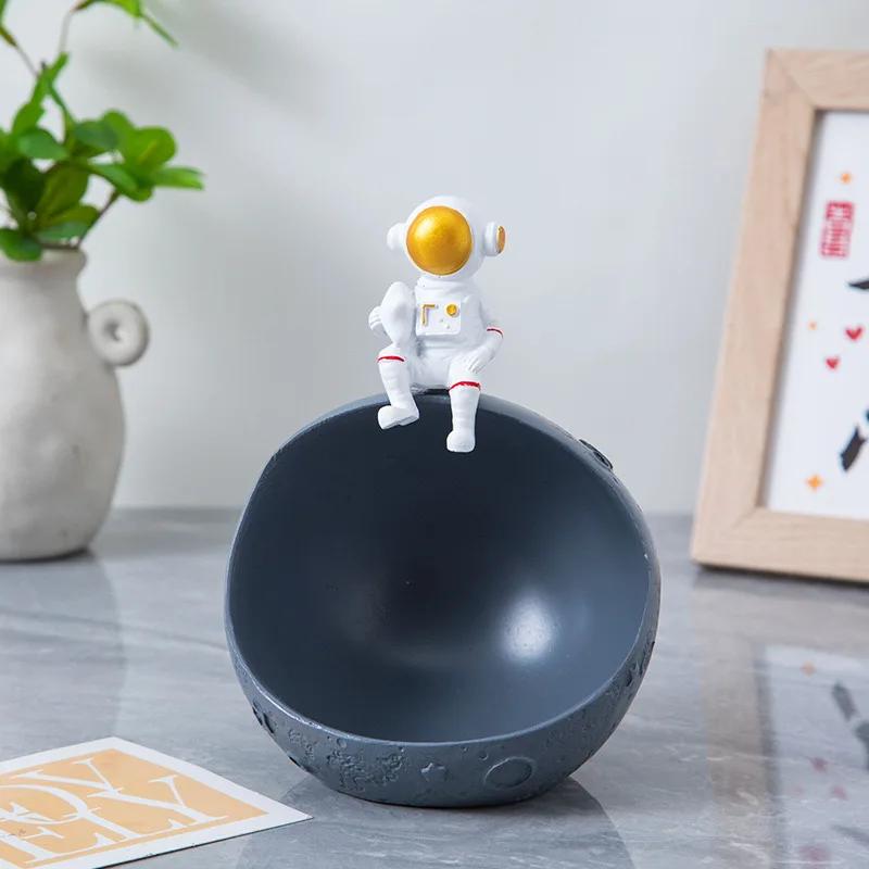 

Resin Astronaut Figurine Moon Sculpture in Storage Box Desktop Decoration for Home Office Dining Table Astronaut Decor Gift