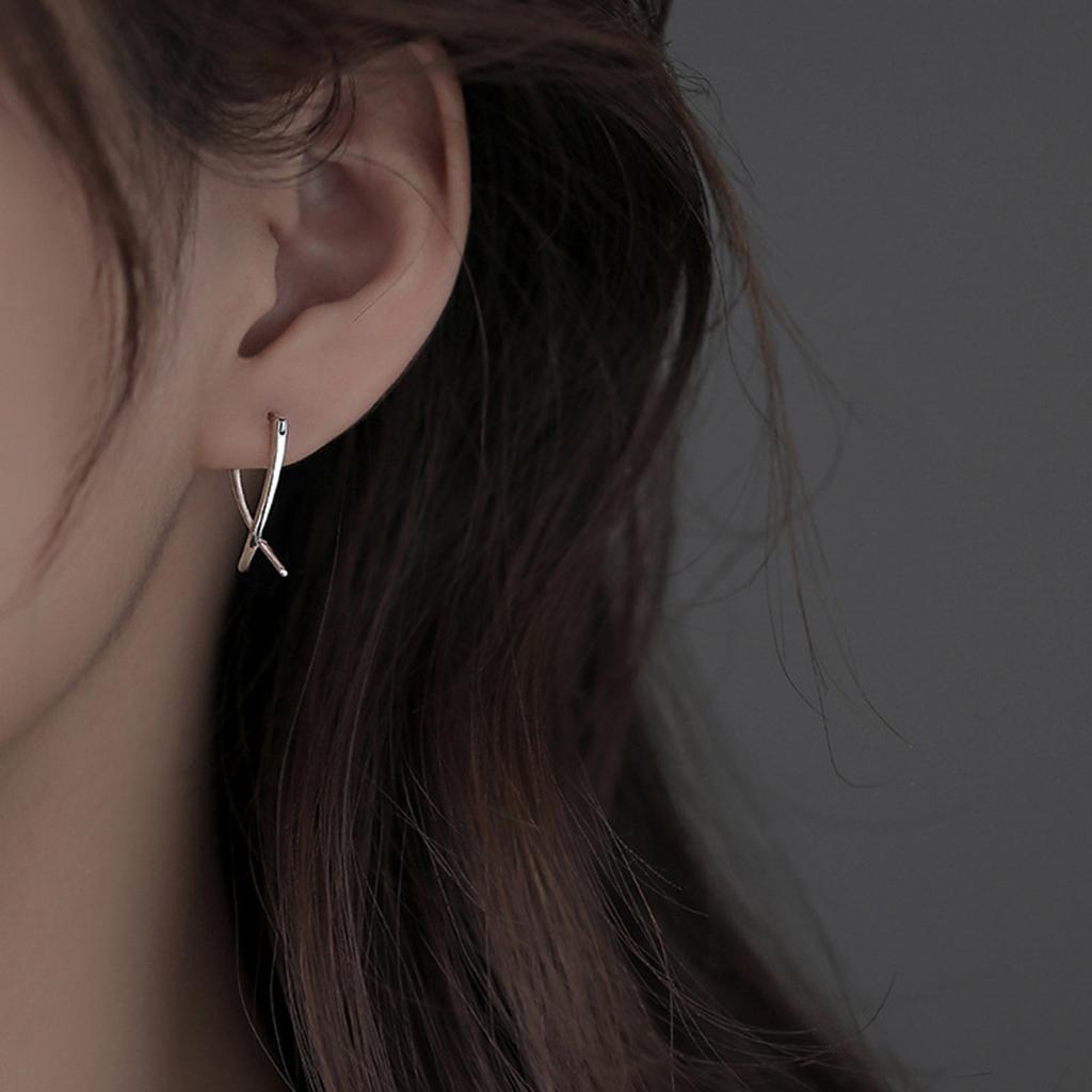 Trendy Geometric Pattern Ear Cuff for Women Portable Silver Plated Fashion Accessory Gift Ready