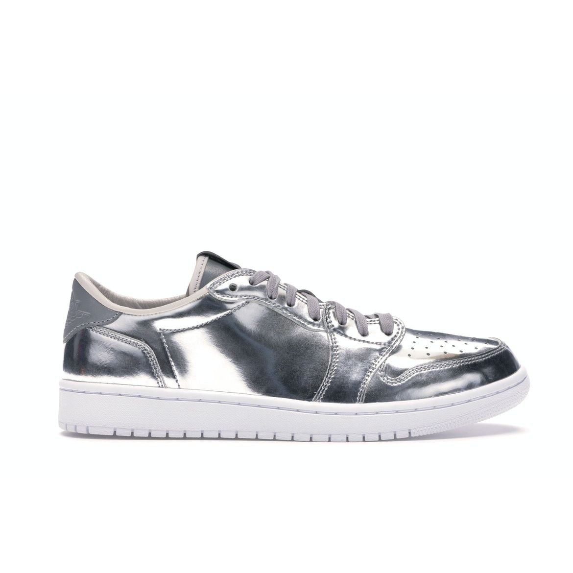 

Мужские кроссовки Air Jordan 1 Retro Low OG Pinnacle Metallic Silver белые 852549-003