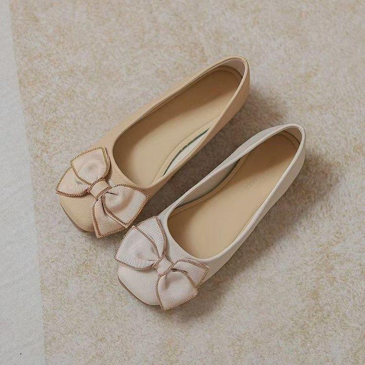 Flat shoes women 2025 new autumn shallow mouth French small fragrant wind fairy gentle shoes with skirt bow single shoes