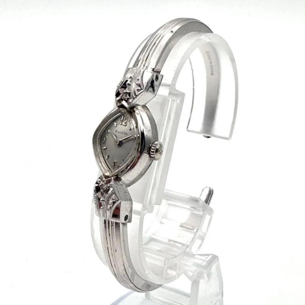 Used A012 BULOVA Antique Bangle Type Ladies Watch