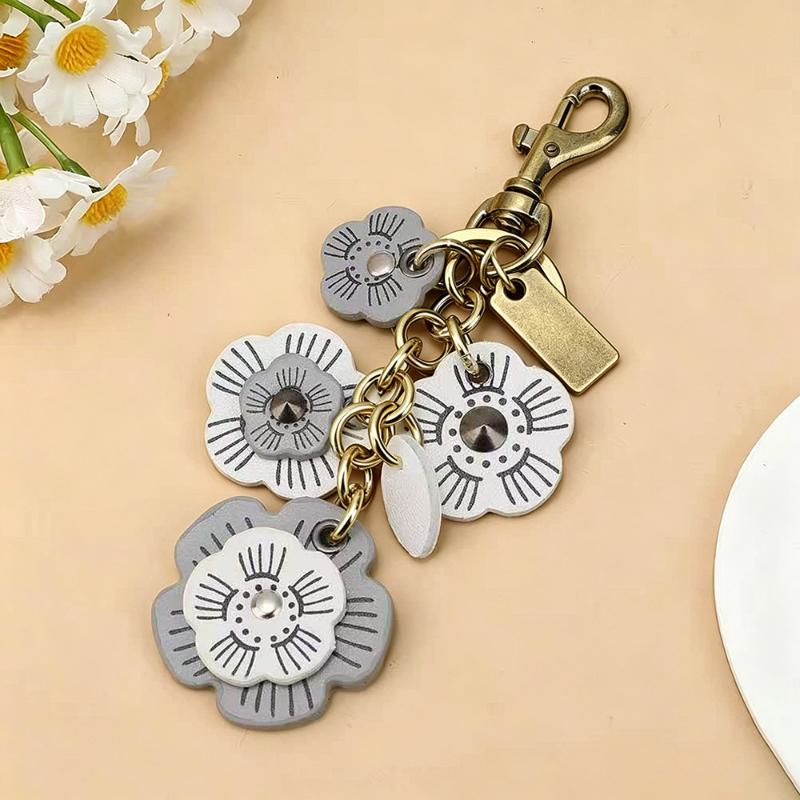 Retro Bag Hanging Ornaments Elegant Lightweight Flower Keychain Multipurpose Backpack Pendant Decoration Pendant