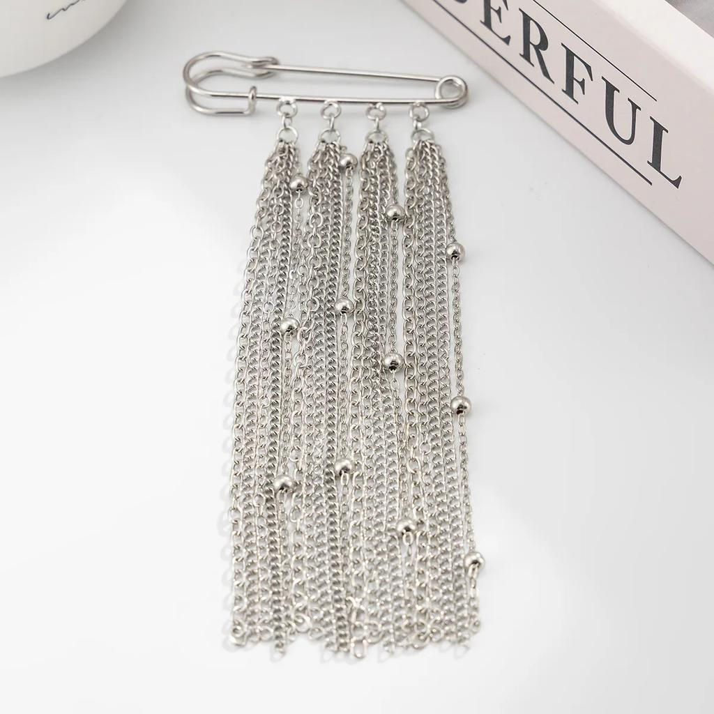 Simple Bead Chain Tassel Brooches for Women Vintage Silver Star Chain Pants Pin Clothing Decorate Pin Accessories