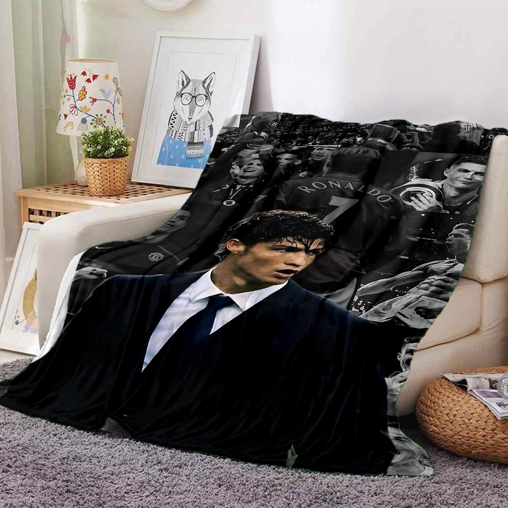 Portugal Football Spirit printed flannel breathable and warm blanket, a stylish home gift, suitable for home, office and bedspread use. 0713a15