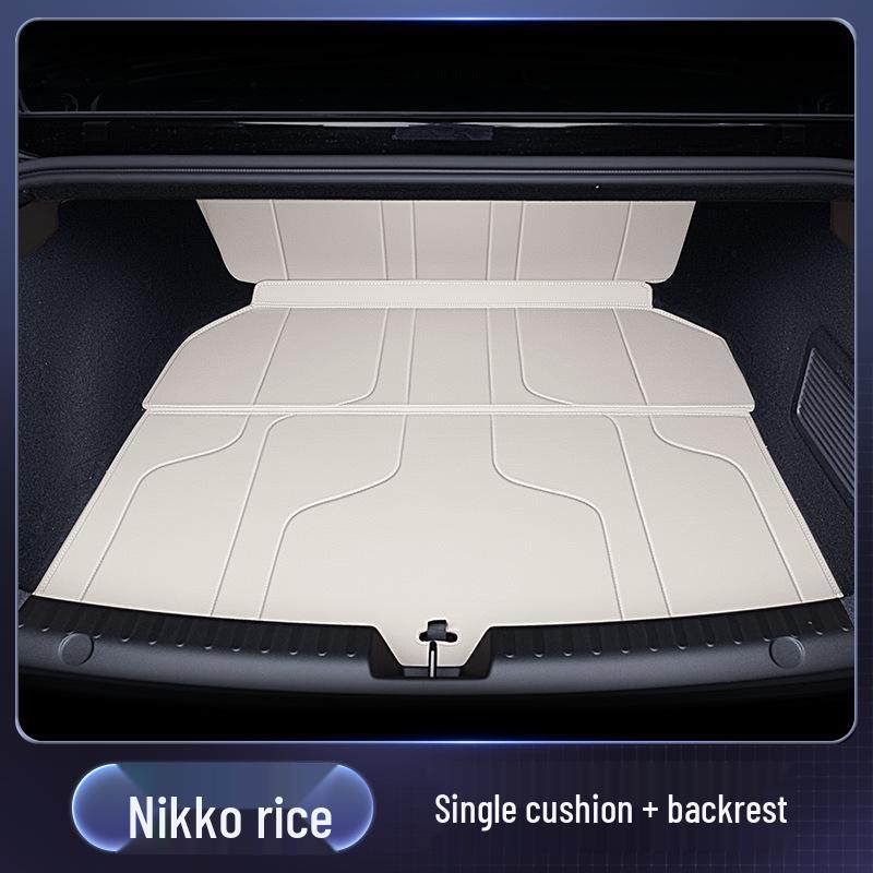 Lynk & Co 07 EM-P Full Coverage Trunk Mat - Interior Modification Accessory