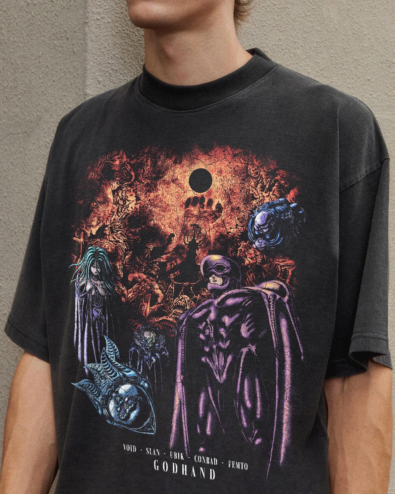 Berserk | Anime Street Tee | Oversized Graphic T-Shirt | Vintage Wash S
