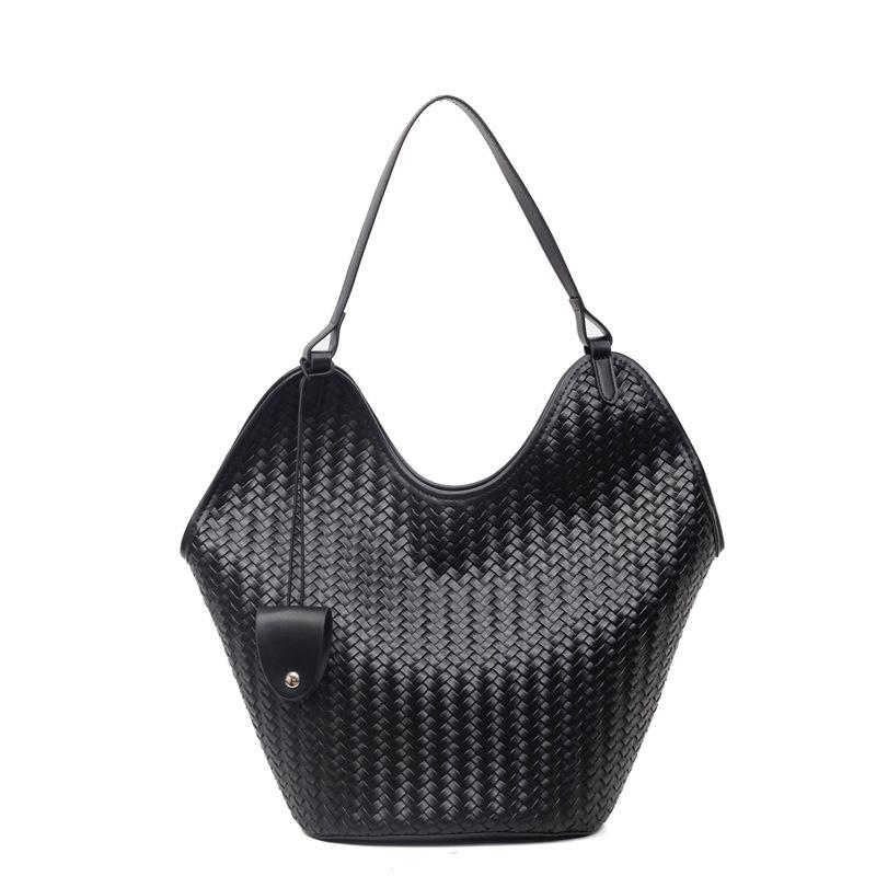 Simple woven pattern underarm tote bag women's autumn tide fashion temperament popular commuter shoulder messenger bag