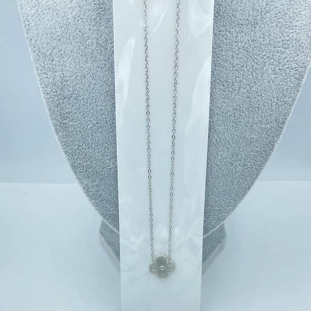 

Ожерелье из титановой стали 15 мм Четырехлистный клевер 18k Не выцветающее Женское ожерелье