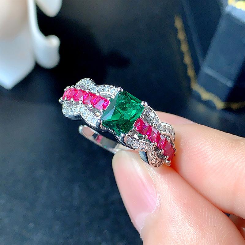 

Высококачественные ювелирные изделия, ювелирные кольца, квадратный бриллиант, инкрустированный фиолетовым светом, который изменит цвет, красный корунд, синяя шпинель, модные женщины