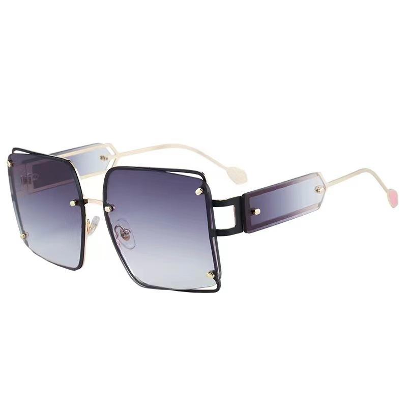 

European American Stylish Sunglasses Women Big Square Frame Fashion Trendy Sun Glasses UV Protection