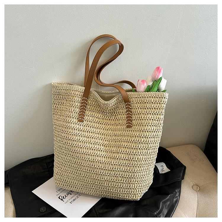 Straw Bag Women's Large-capacity Versatile Shoulder Bag New Handwoven Bag Seaside Vacation Bag