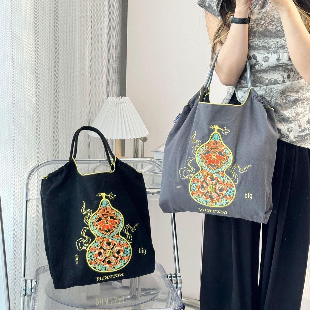 2025 Women's Canvas Underarm Tote: Commuter-Friendly Handbag & Shoulder Bag