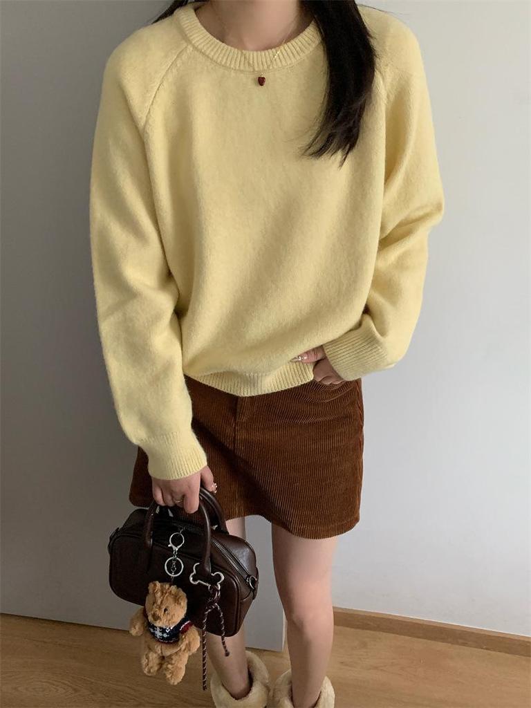 Korean Style V-neck Sweater for Women - Autumn/Winter 2025 Collection, Loose Fit, Solid Color, Versatile Knit Base Layer