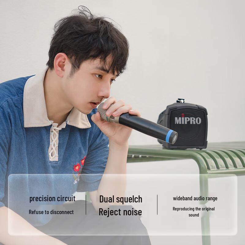 MIPRO MA-101B Portable Amplifier with Headset Microphone CN plug (adapter included)