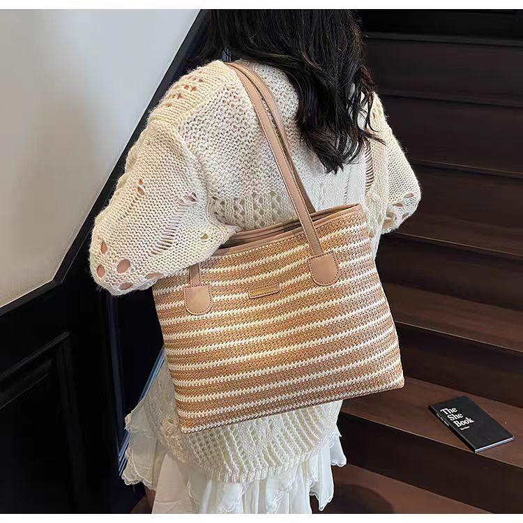 

Large-capacity High-quality Commuting Tote Bag Women s Colorful Woven Seaside Beach Straw 32x10x26 хакі