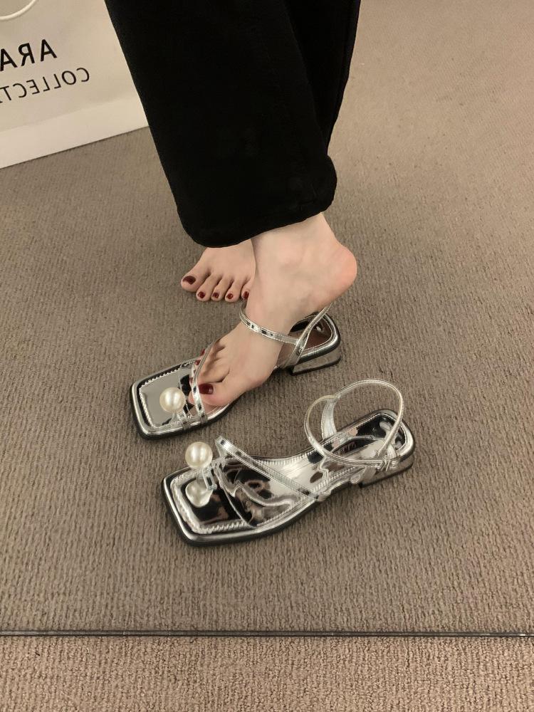 French Premium Pearl Set Toe Silver Sandals Women's Summer 2025 New One-word Buckle Strap Beautiful Fairy Shoes