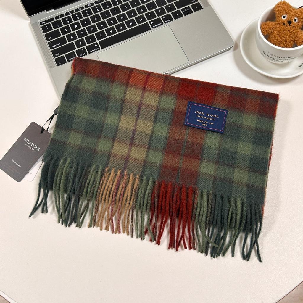 Xiaohongshu Popular Cherry Red New Year'S Red 100% Wool British Versatile Scarf Women'S And Men'S Cashmere Warm Scarf
