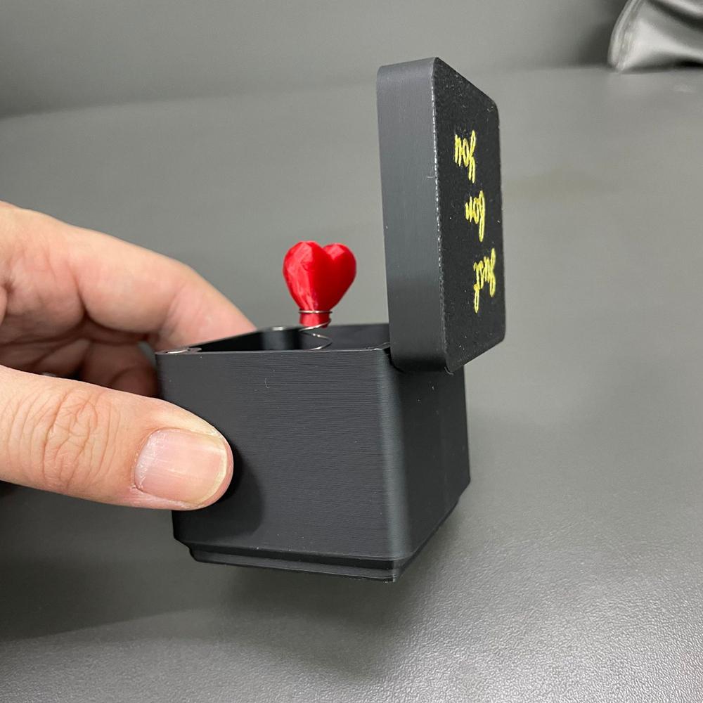 Surprise Gift Box,3D Printed,red Roses Love Heart In A Box,Surprise Pop Up Gift Box,Christmas Birthday And Valentine's Day Gifts
