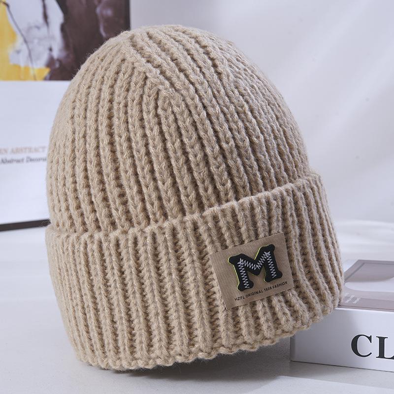Hat Women's Winter Warm Knitted Hat Windproof and Cold-proof Wool Hat
