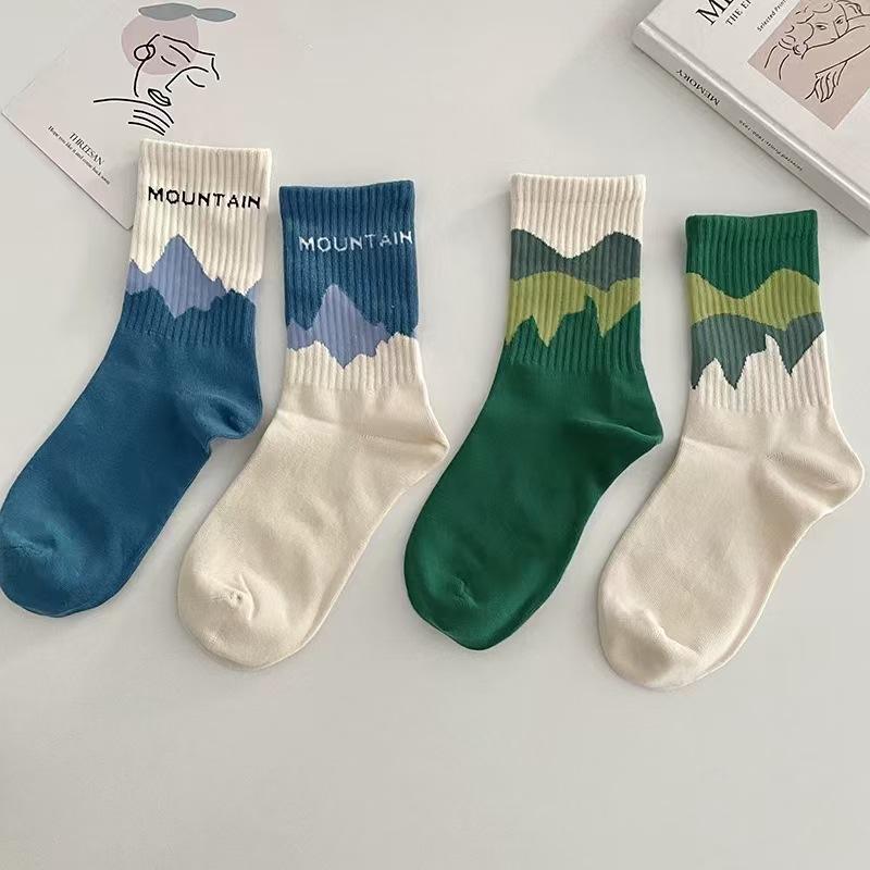 Autumn and Winter Trendy Socks, Personalized AB Student Couple Sports Socks, Asymmetrical Long Socks for Men and Women