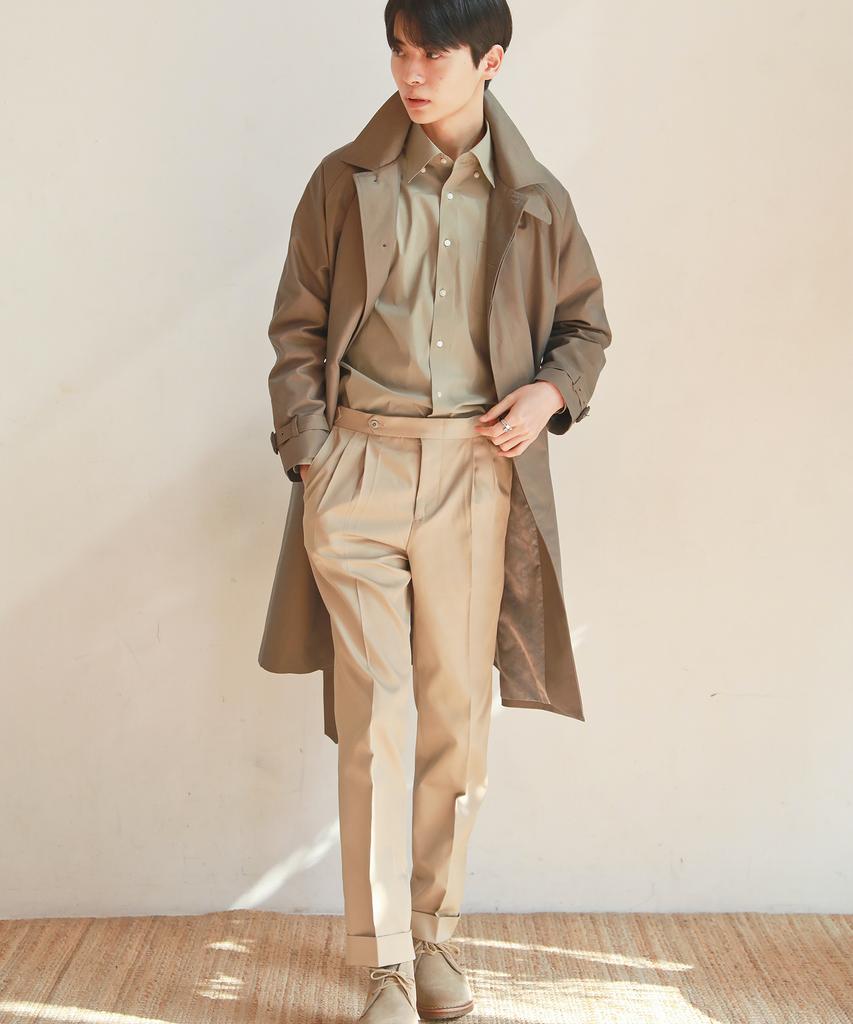 BELLIEF Essential Gaberdine Cotton Two Tuck Adjust Chino (Khaki)