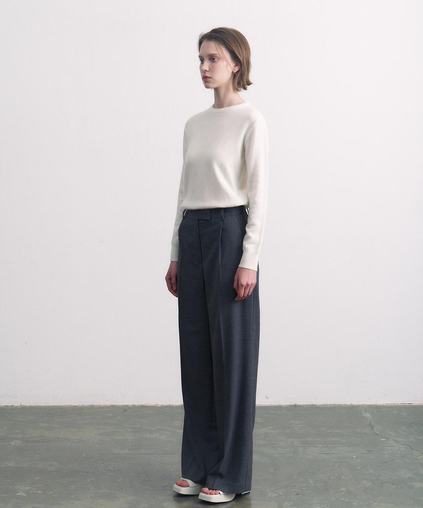 Tobaseu Cashmere Long Top (Ivory)