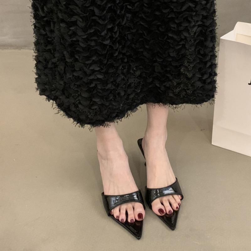 Fashion Women's Fashion Stiletto Sandals Summer New Style Pointed Open Toe Patent Leather Set Foot Anti-slip Wear Slippers