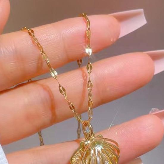 Hollow Shell Faux Pearl Necklace Golden Shell Pendant Necklace Jewelry Gift for Wedding Anniversary Birthday