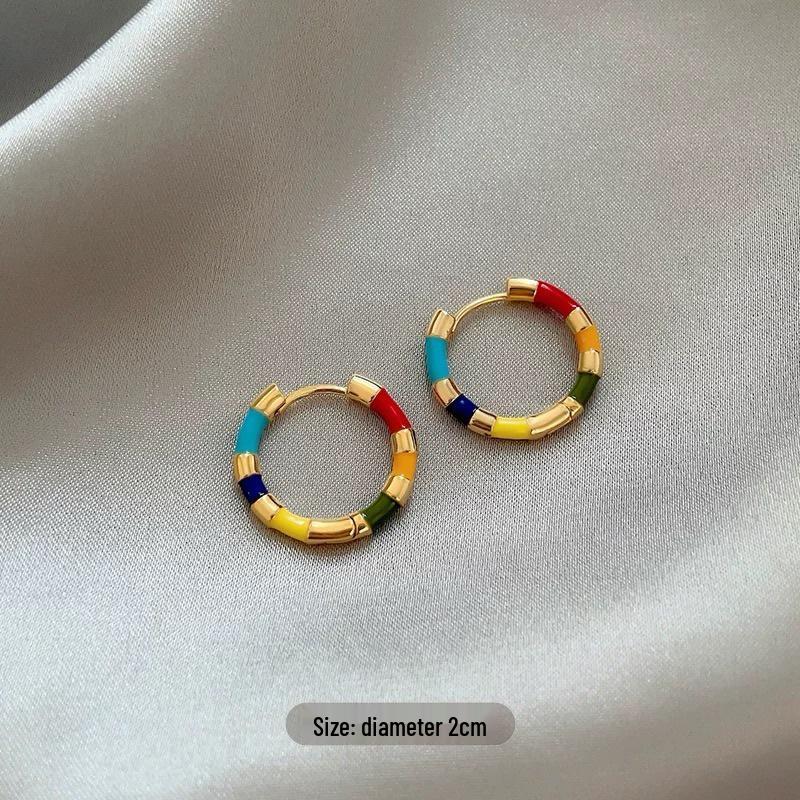 Französische Retro-Luxus-Farbblock-Ohrringe: Damen Ohr-Manschetten im chinesischen Stil