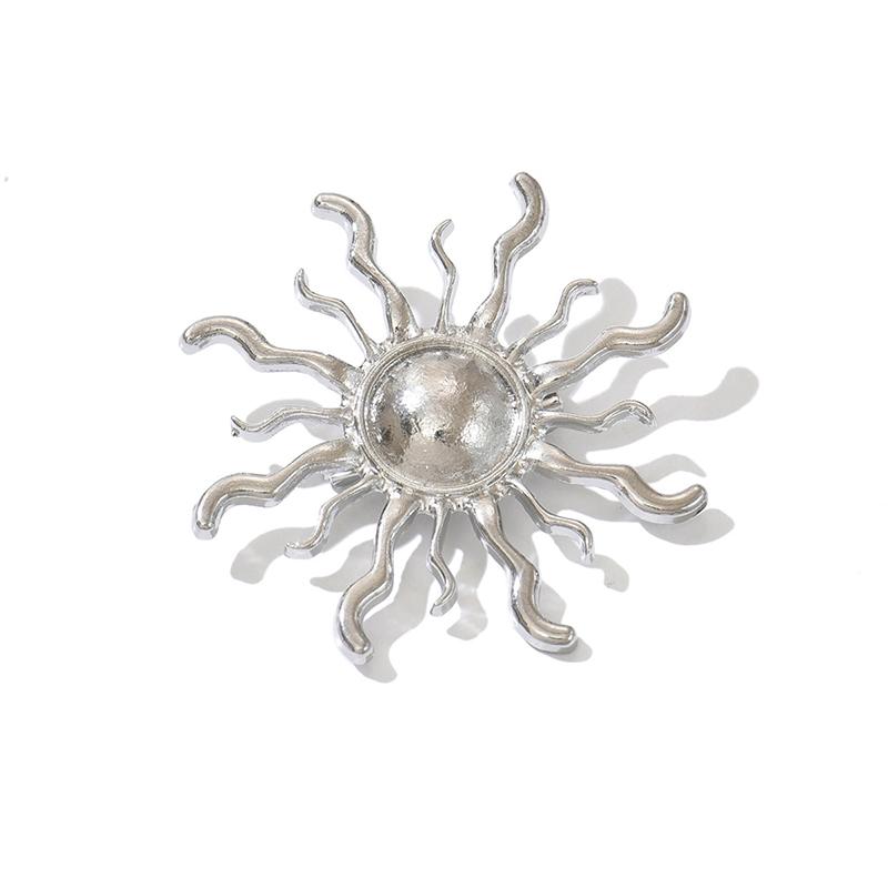 

2026 New Sunflower Swallow Metal Brooch Women s Punk Vintage Metal Brooch Unique Versatile Clothing Accessory Decoration