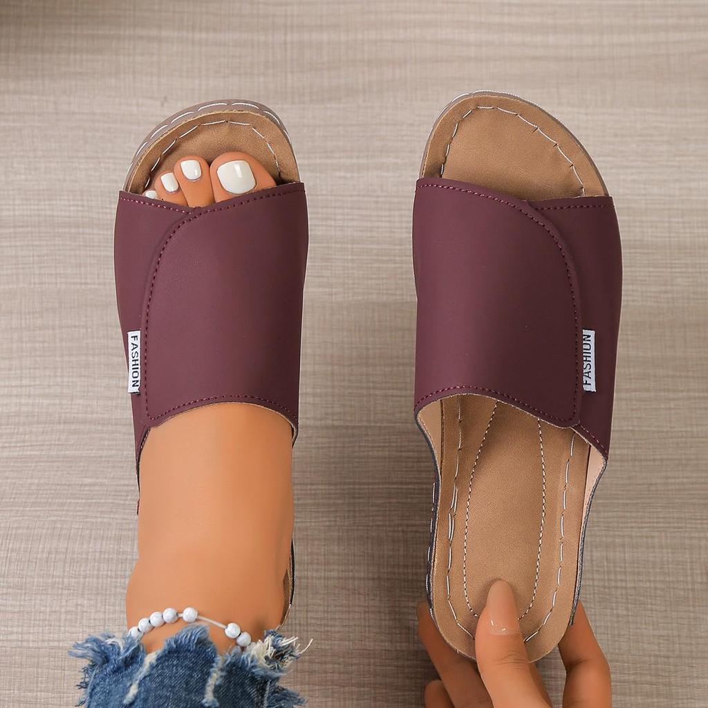 2026 Plus Size Women's Thick Sole Wedge Slippers, Outdoor & Casual, with Fashion Straps and Open Toe Design.