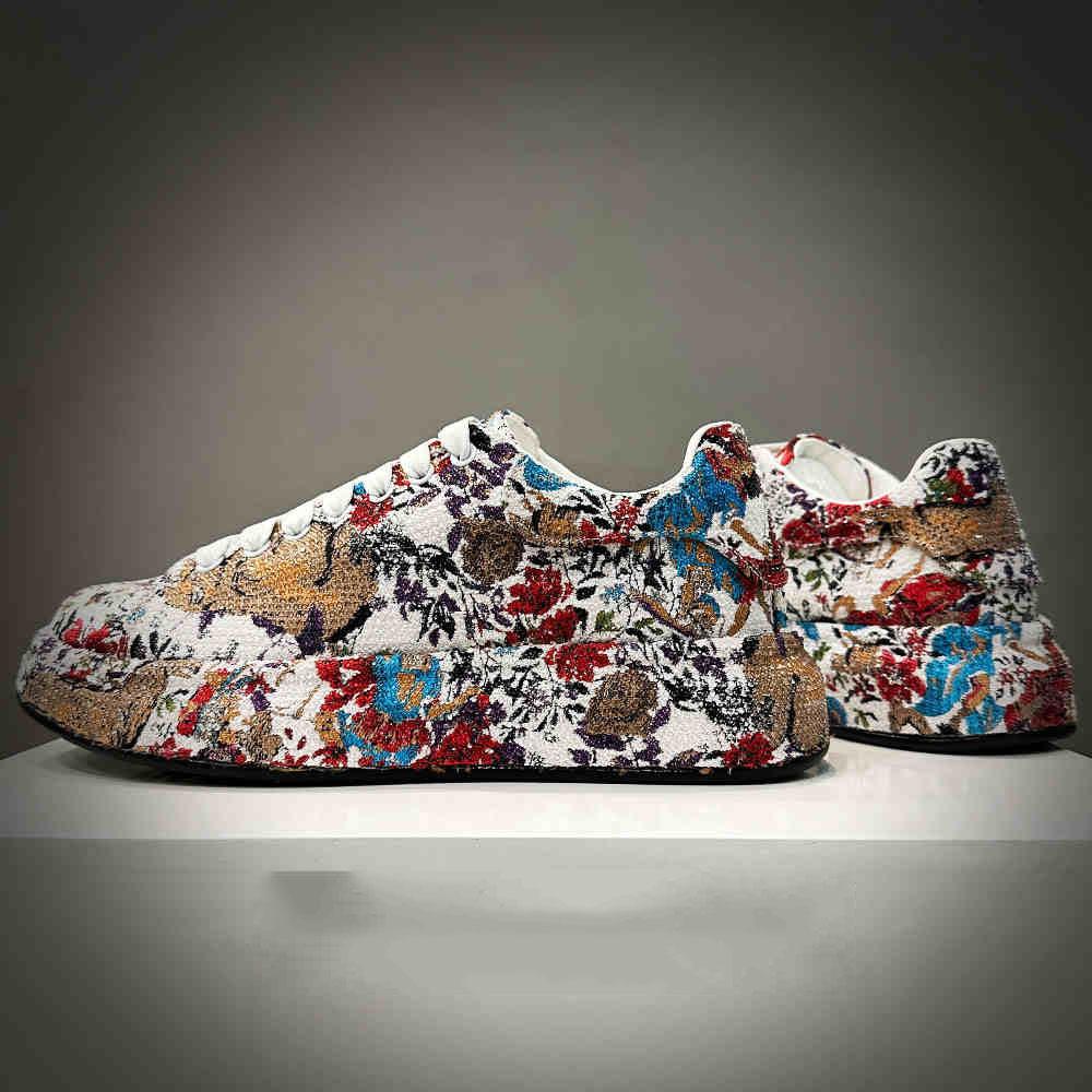 

New Men s All Match Rhinestone Floral Pattern Causal Shoes Flats Male Sports Walking Sneakers Zapatillas Hombre 38