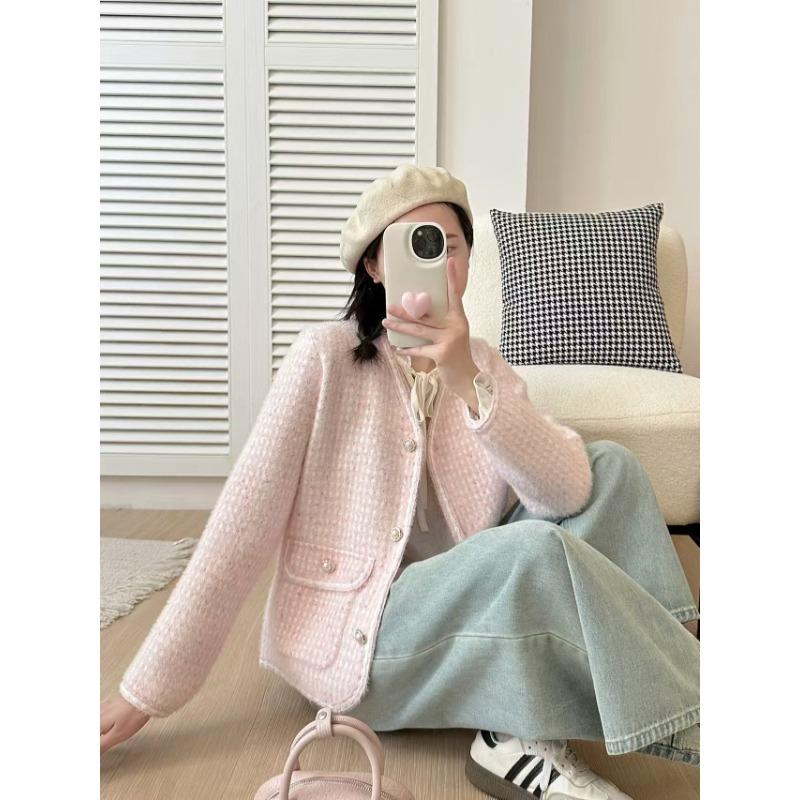 

Autumn and winter new thickened sweater jacket women s fashion temperament imitation mink velvet knitted cardigan average size