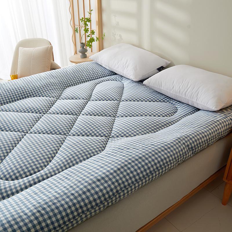 Klasse A Xinjiang Baumwoll-Matratzenauflage & Steppdecke für Studentenwohnheime & Mietwohnungen