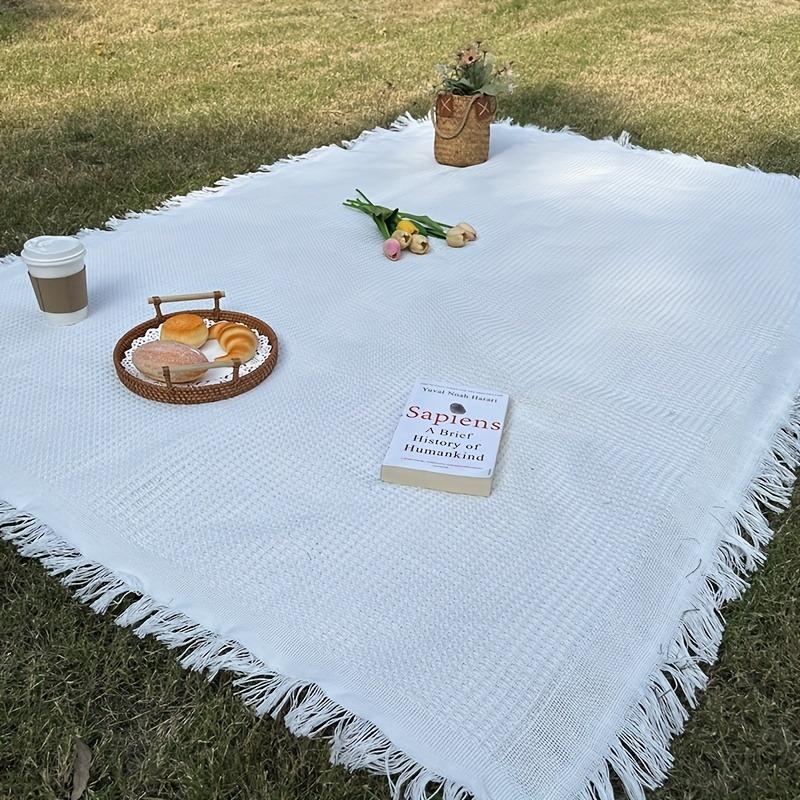 1pc 90-150cm Moisture-proof Portable Mat Picnic Mat for Outdoor Camping Picnic Beach Outdoor Blanket - Perfect for Camping