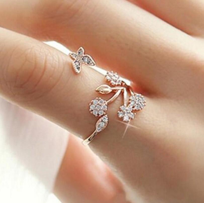 Luxury Crystal Butterfly Tree Leaf Wedding Rings for Women Fashion White Crystal Opening Finger Ring Engagement Party Jewelry