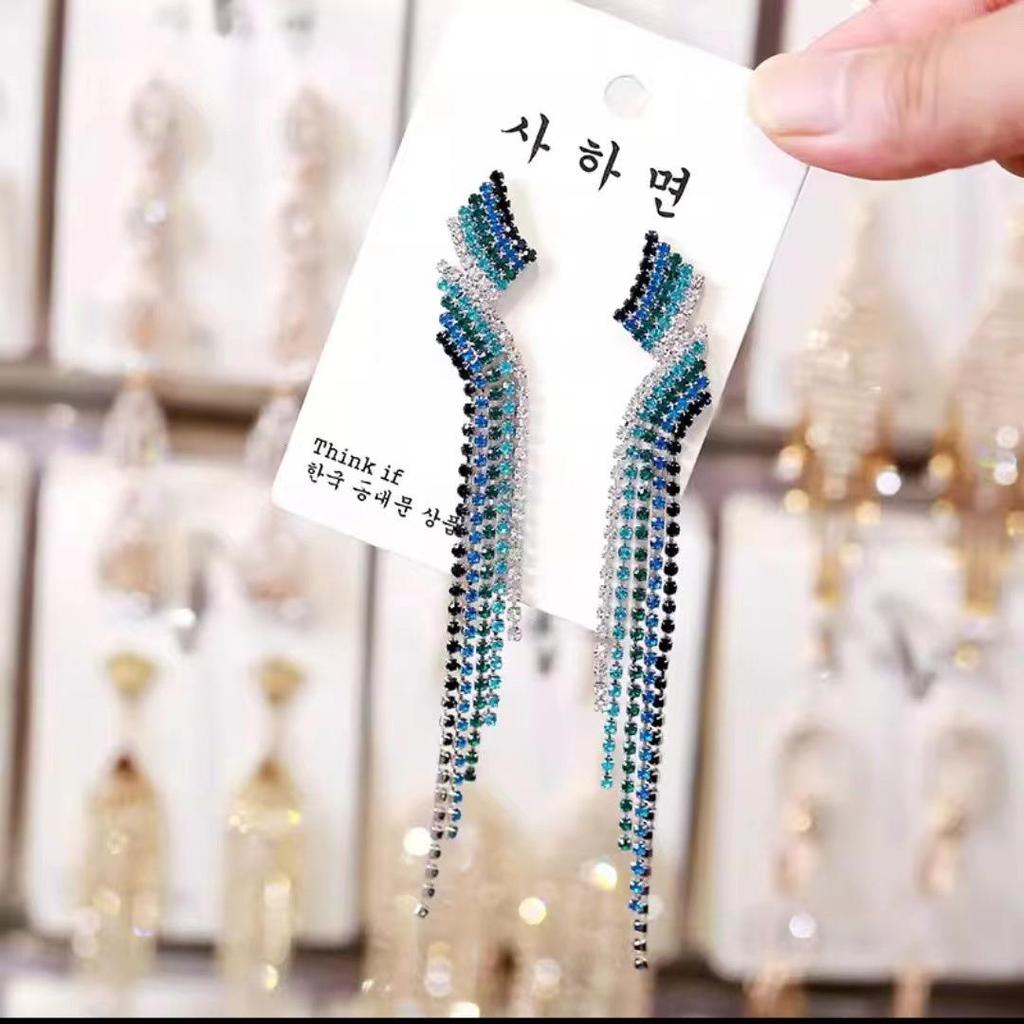 S925 Silver Needle Rhinestone Tassel Earrings - Exquisite Long Claw Chain with Colored Diamonds, European & American Style