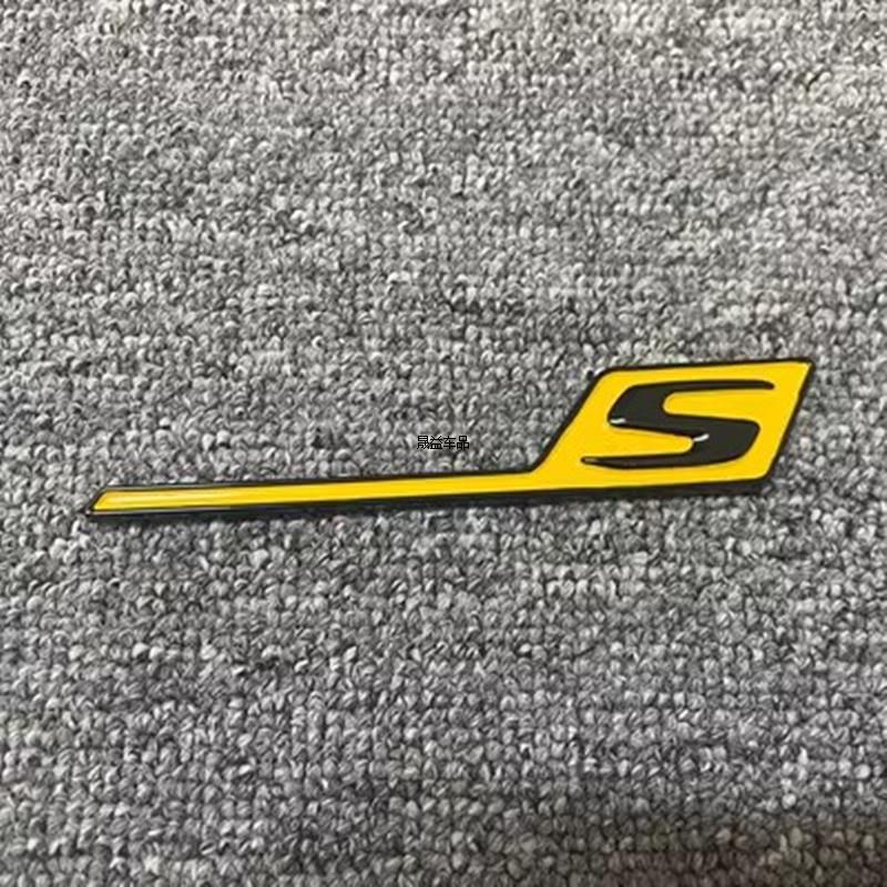 Mercedes-Benz Emblem Aufkleber für A-Klasse, E-Klasse, C-Klasse, GLA, C63S, A45S, CLA45S