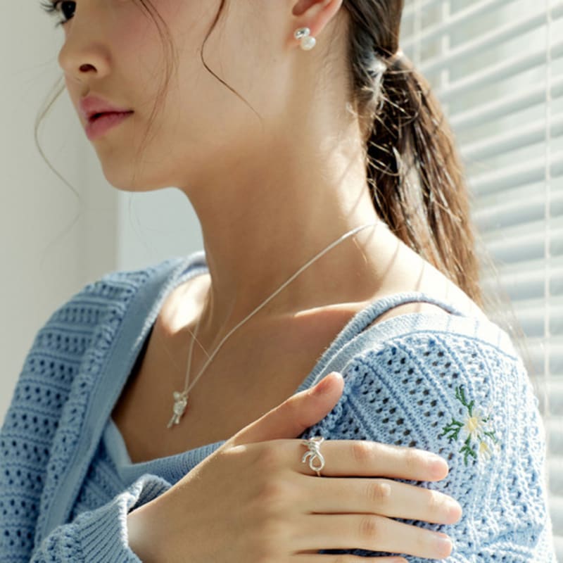 murmur [925silver]Volume ribbon tie ring